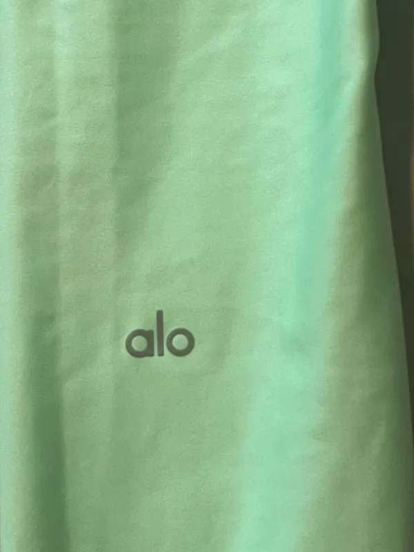 Alo airlift high rise leggings in ultra mint - Image 5