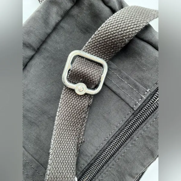 Spacious BAGGALLINI crossbody🖤🖤 - Image 5