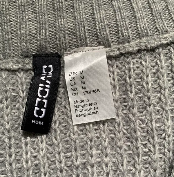H&M Cropped Cardigan Sweater - Image 5