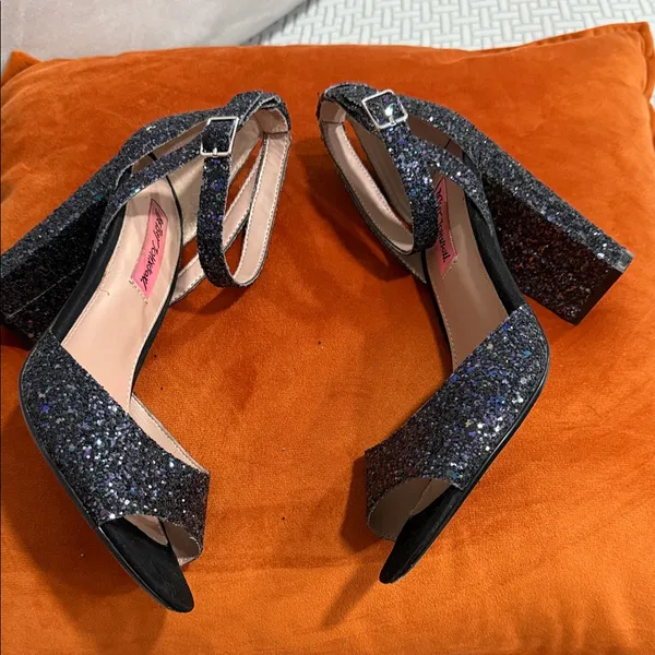 Betsey Johnson Sparkling Black Heels - Image 8