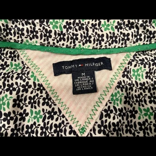 Tommy Hilfiger Floral Short Sleeve Button Down Short Sleeve Blouse Size Medium - Image 5