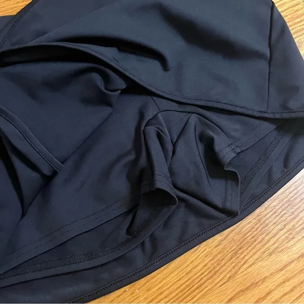 New Balance Black Tennis Skirt Built In Shorts - Image 4