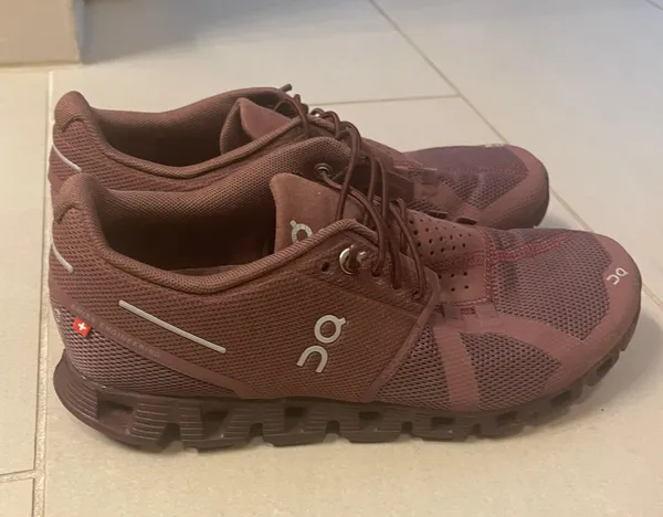 Running Shoes - Image 3