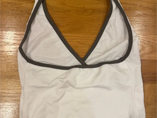 Subdued white halter top S - Image 3