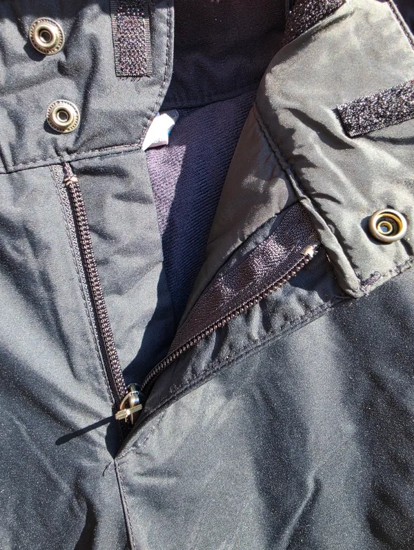 Columbia Omni tech snow ski pants Medium - Image 4