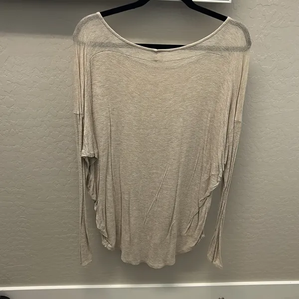 Irene’s story long sleeve top Tan Size L - Image 3