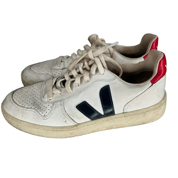 Veja Athletic Shoes‎ - Image 5