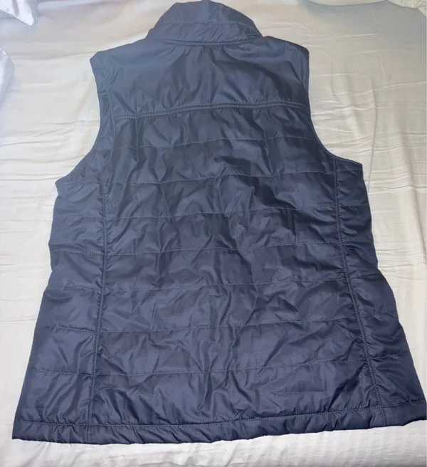 L.L. Bean Puffer Vest - Image 4