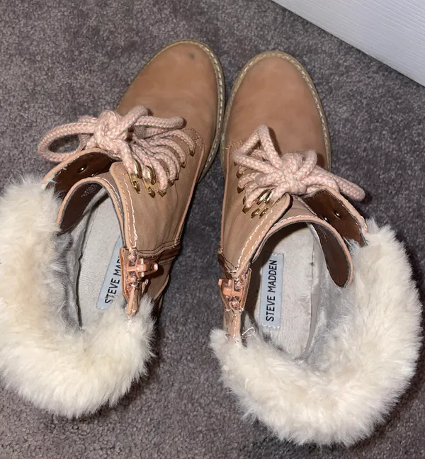 Steve Madden Boots - Image 4