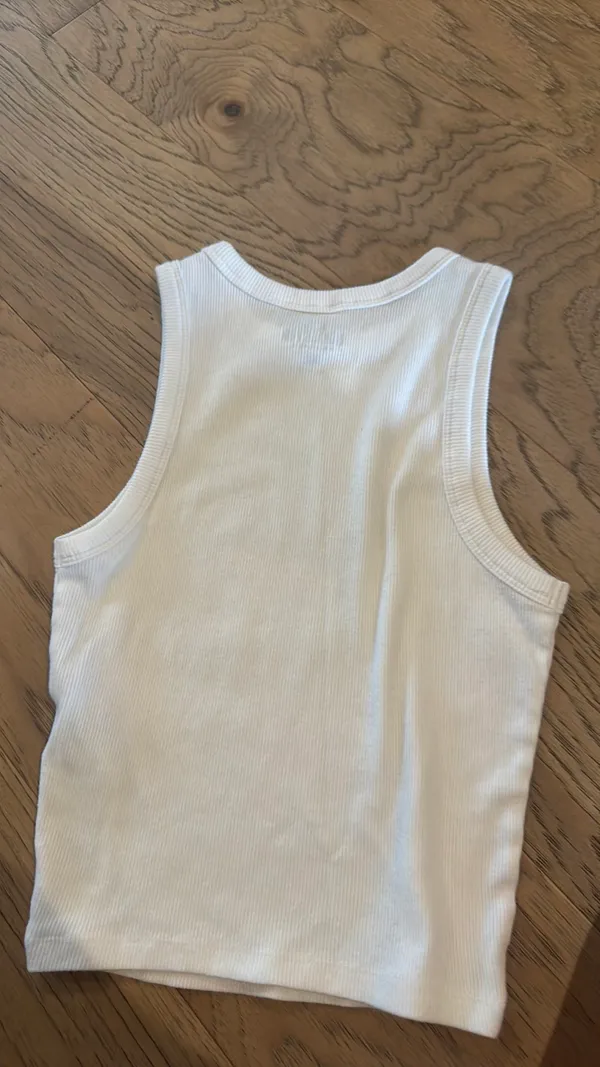 Hollister tank top - Image 3