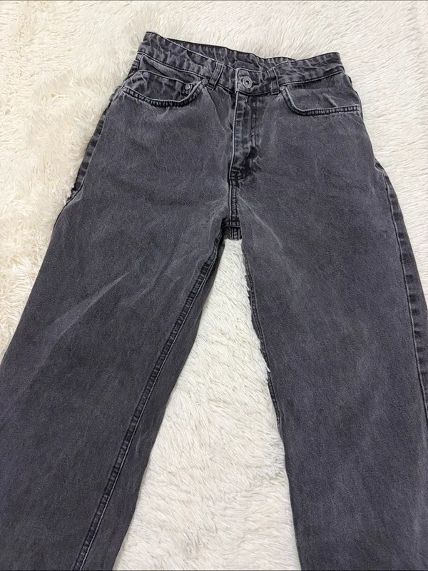 The Ragged Priest Women's Jeans in Charcoal Black - Image 2