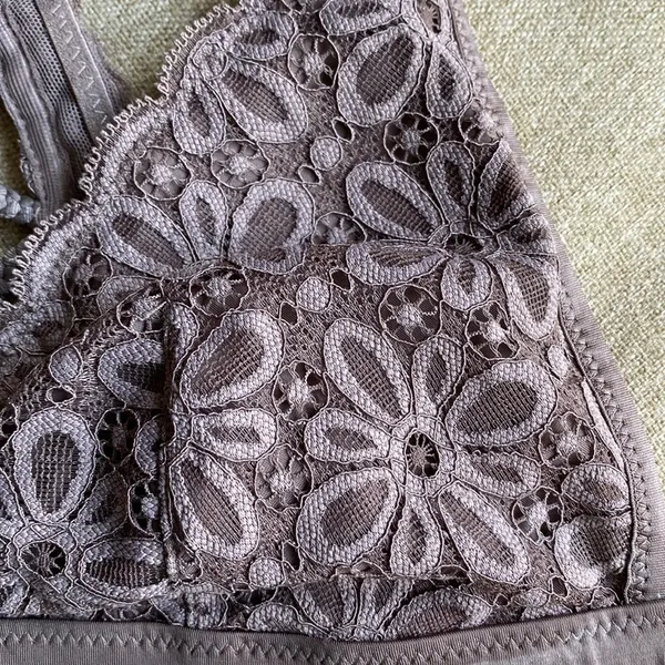 Victoria's Secret Front Enclosure Light Plum Bralette - Image 2