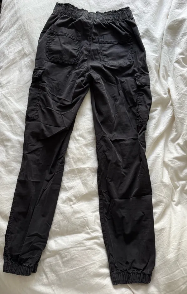 American Eagle Outfitters Black Cargo Pants - Image 2