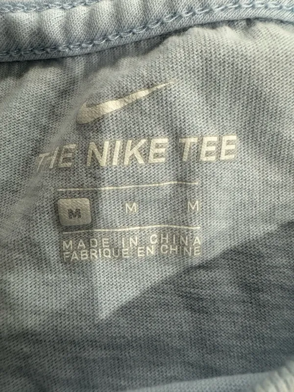 Women’s Nike Crop Top size medium  - Image 3