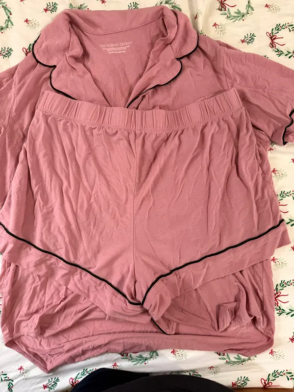 Victoria’s Secret pj set - Image 3