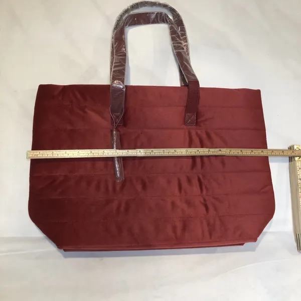 New Barnes And Noble Red Quilted Velvet Tote Bag Book Lovers Travel - Image 3