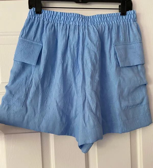 ZARA Satin Effect Cargo Shorts, Size M - Image 8