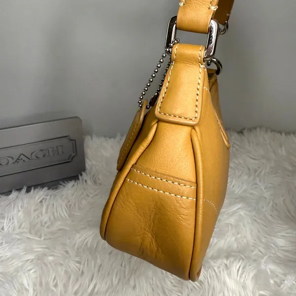 y2k COACH Vintage Demi Hampton Pochette Mini Purse Bag - Image 4