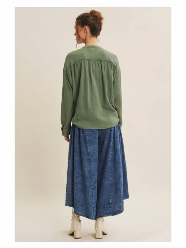 in february Sage Mineral Wash Cotton Gauze Raw Seam Button Down Top Size M NWT - Image 8