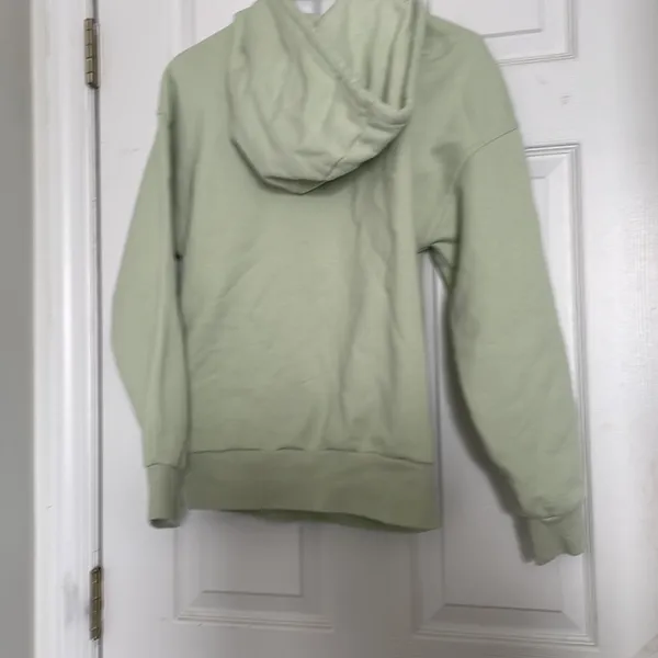 Universal Threads Comfy hoodie - Image 6