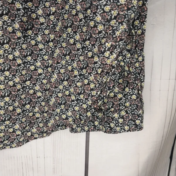 Loft Outlet Ditsy Floral Cottagecore Business Casual Boho Button-Up Blouse - Image 6