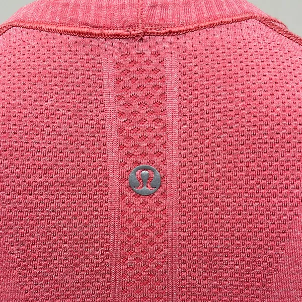 Lululemon Women’s Long Sleeve Activewear Performance Coral Shirt Size XS - Image 8