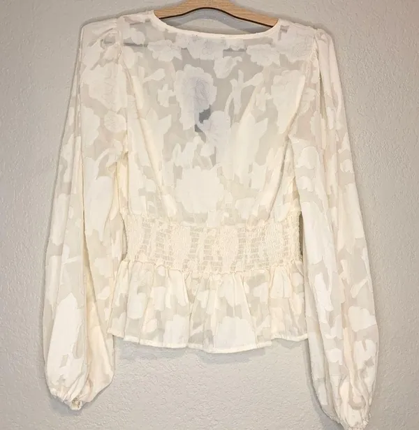 NWT Lulus Patio Date Ivory Floral Jacquard Button-Up Long Sleeve Top Size M - Image 8