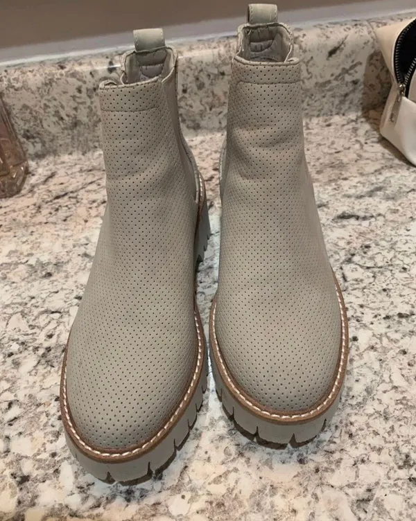 Womens Grey Boots Gray Size 6.5 - Image 3