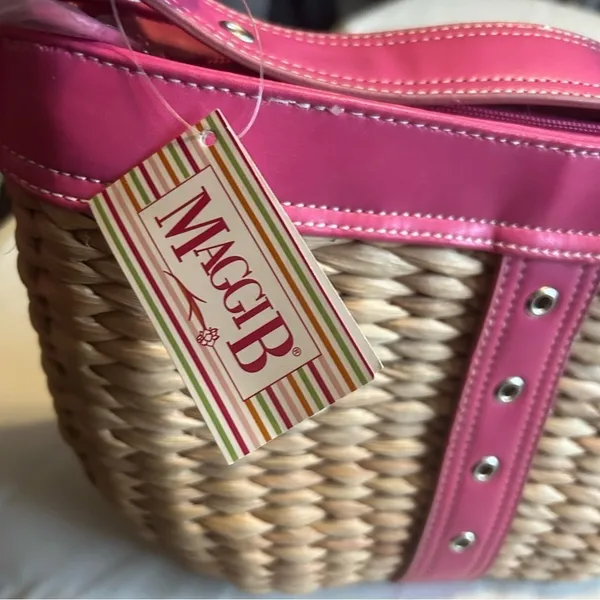 NWT Maggie B St Topaz Hobo Woven Straw Basket Shoulder Bag Fuchsia Pink - Image 4
