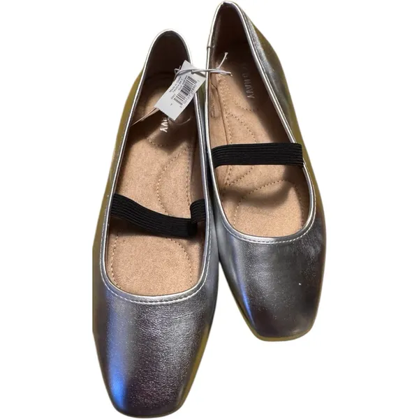 Old Navy Women's Mary Jane Low Heel Ballet Silver Loafers with Black Strap Sz 7 - Image 5