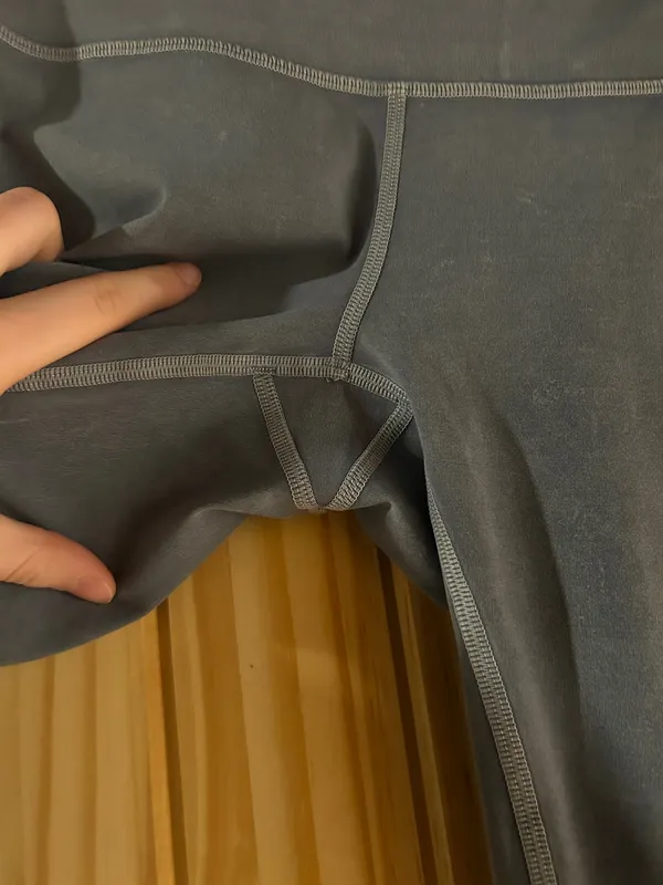 Lululemon 28" Leggings - Image 2