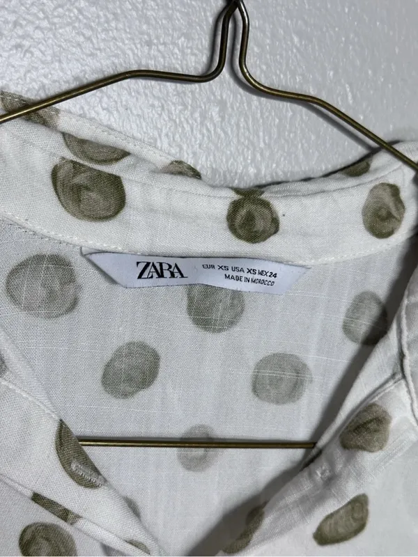 Zara Women 3/4 Sleeve White Dotted‎ Blouse Twisted Cropped Top size XS - Image 4