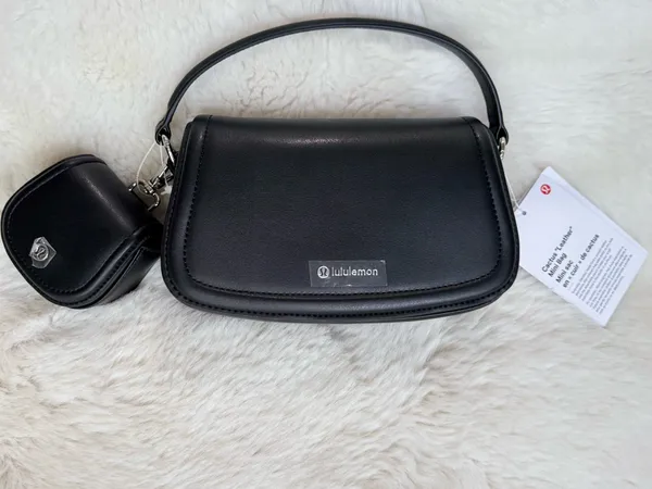 Lululemon Leather alternative mini bag 1.2L  - Image 2