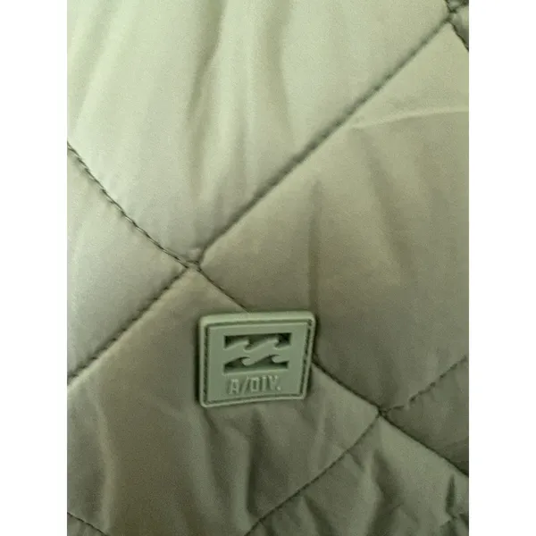 Billabong Adventure Division Transport Quilted Vest Size M Green - Image 4