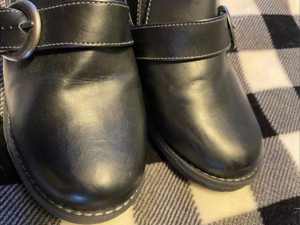 Eastland Black Leather Slip-On Mules with Buckle Detail - Image 9