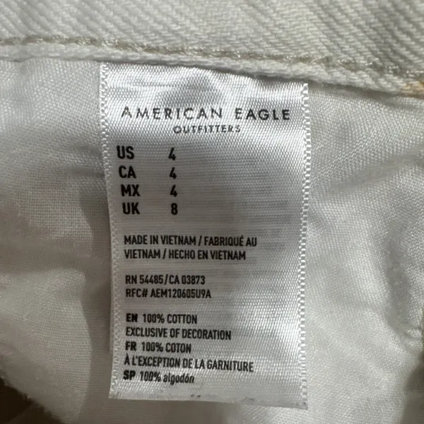 American Eagle Mom Short Womens 4 High Waist Cuffed Pleated Off White Floral - Image 5