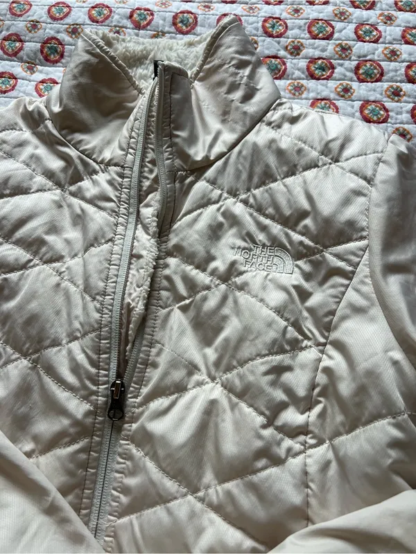 The North Face Ivory Winter Jacket size small - Image 2