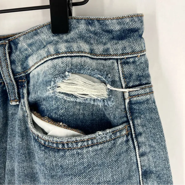 Vervet Super High Rise Beverly Slim‎ Straight Distressed Medium Wash Blue Jeans - Image 4