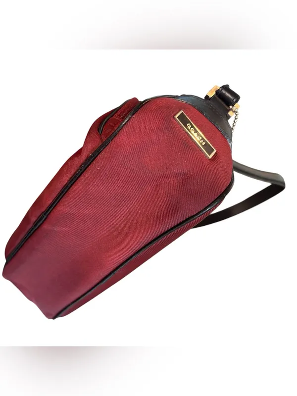 Vintage y2k Coach Rare Red Nylon Leather Trim Shoulder Bag with Zipper pockets - Image 3