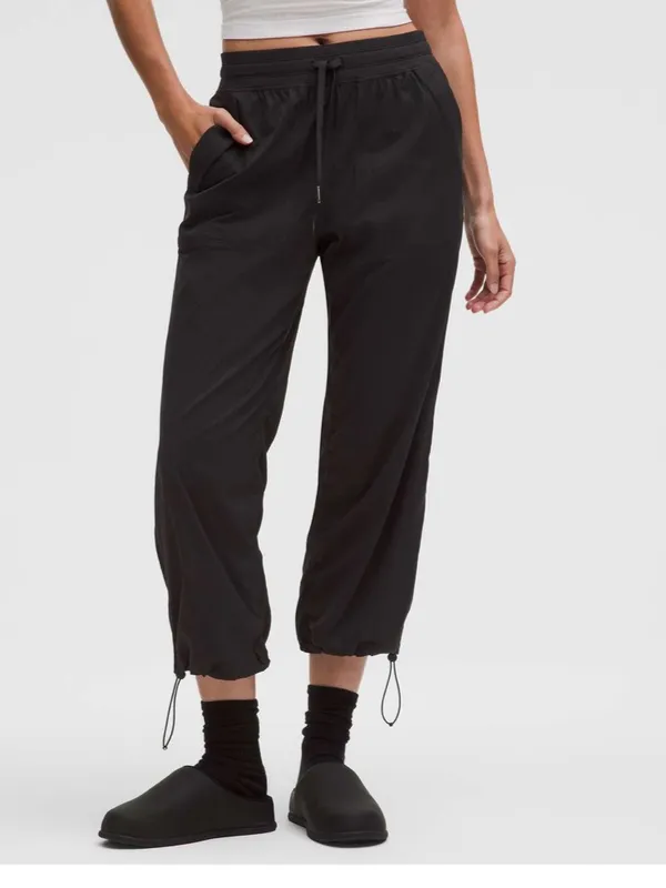 Lululemon Dance Studio Mid Rise Cropped Pant Sz 8 - Image 4