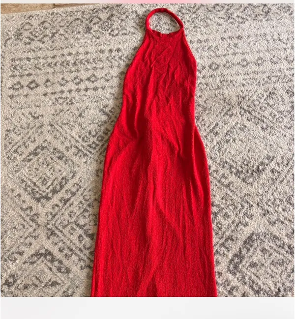 SheIn Red open back halter neck, maxi dress - Image 3