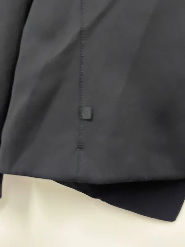 Lululemon Black Women's Single-Button Blazer size M (?) - Image 3