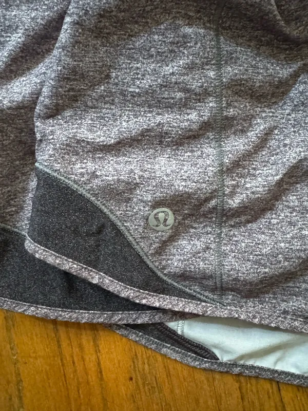 Lululemon Hotty Hot Shorts 2.5" - Image 2