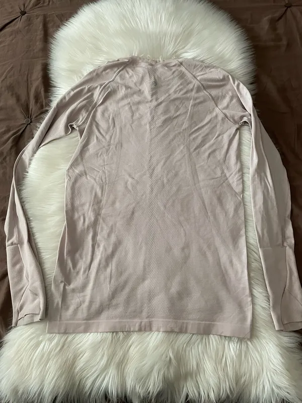 Lululemon Swiftly Tech Long Sleeve 2.0 Feather Pink 12 - Image 5