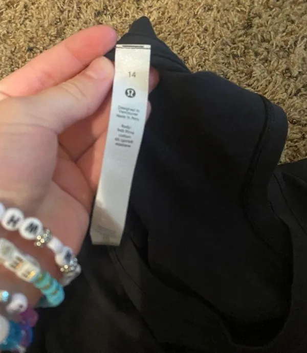 Lululemon SOLDDDD size 14 love tank - Image 3