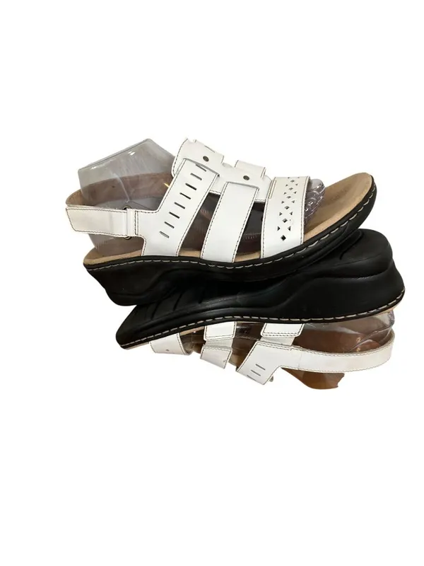 Clarks Size 10 Strappy Stylist Summer Comfy Casual Chic Slip On Sandals White - Image 9