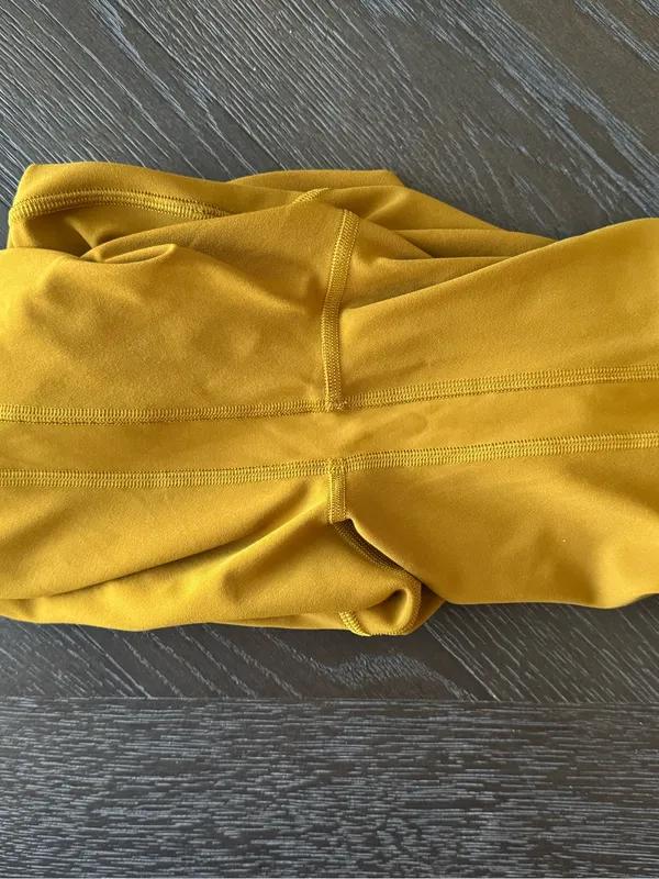 Lululemon Align Short 8" Gold Spice Size 4 NWOT - Image 10