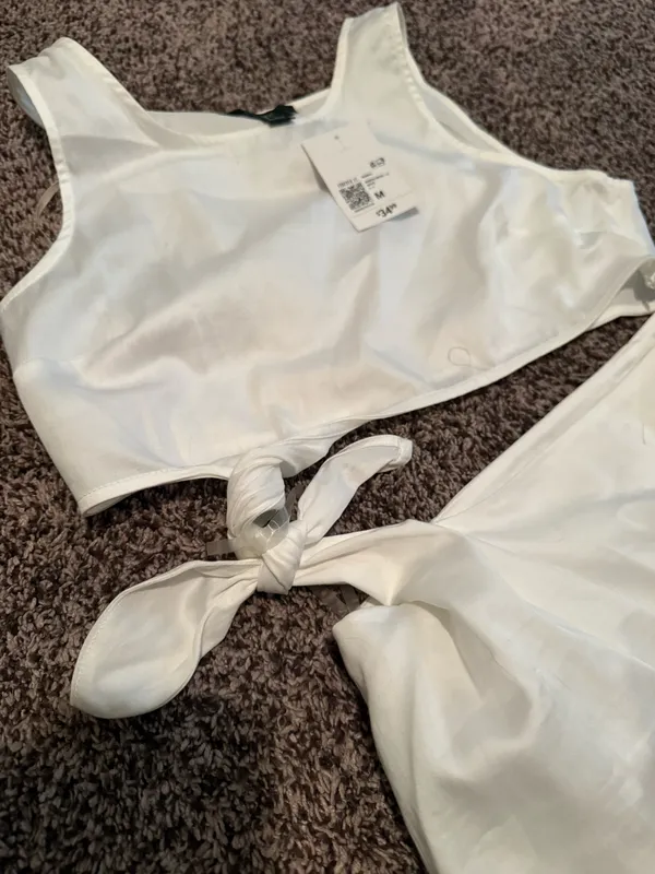 Forever 21 Set Two-Piece White Top Skirt - Image 4
