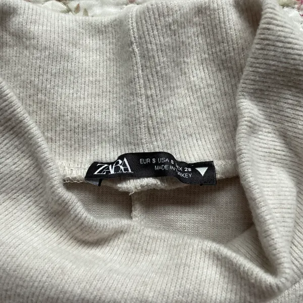 NWOT Mock Neck Cream 3/4 Length Sleeve Dress - Image 3