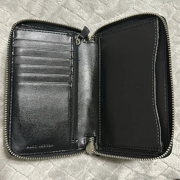 MARC JACOBS Beige and Black Seams Genuine Leather Wallet Purse - Image 3